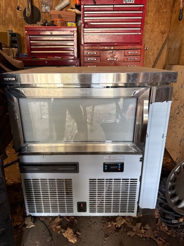Commercial ice machine